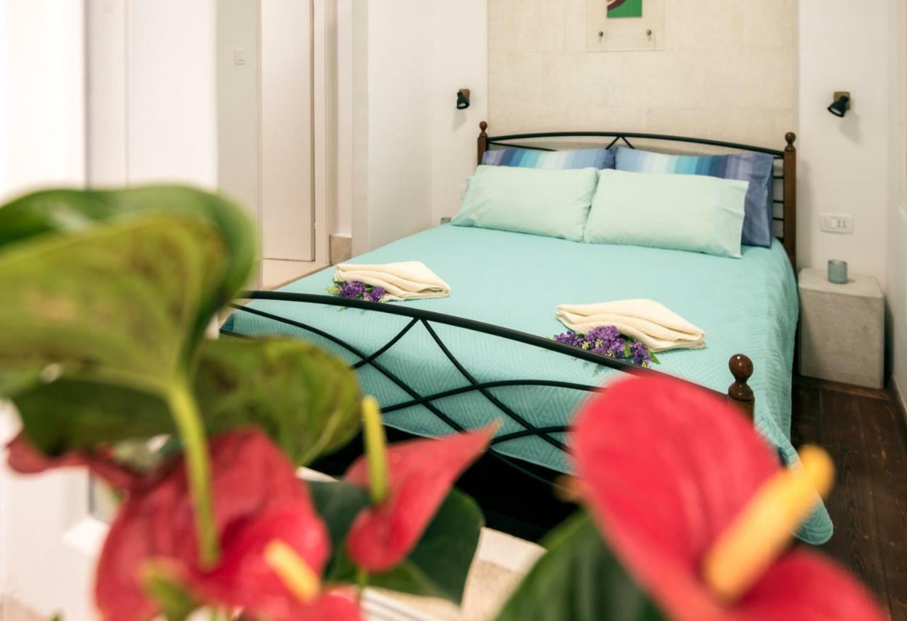 Ibis Your Cosy Oasis With Private Parking And Patio Split Exteriör bild