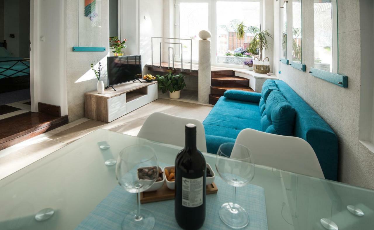 Ibis Your Cosy Oasis With Private Parking And Patio Split Exteriör bild