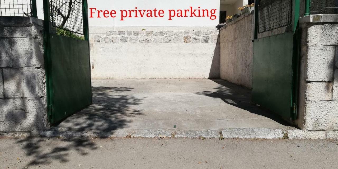 Ibis Your Cosy Oasis With Private Parking And Patio Split Exteriör bild